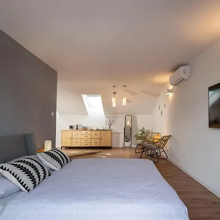 Διαμέρισμα Pod Vezou 1 *